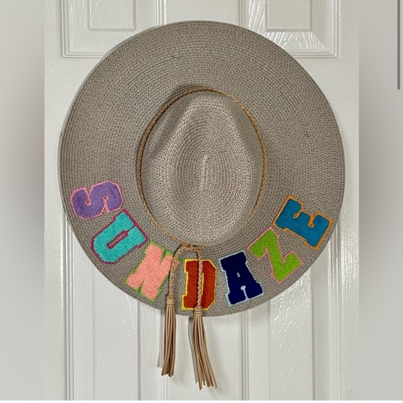 JUDITH MARCH SUNDAZE SUNNY BEACH HAT - Picture 4 of 9